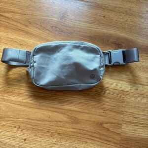 Lululemon Everywhere Belt Bag Gray Silver Crossbody
